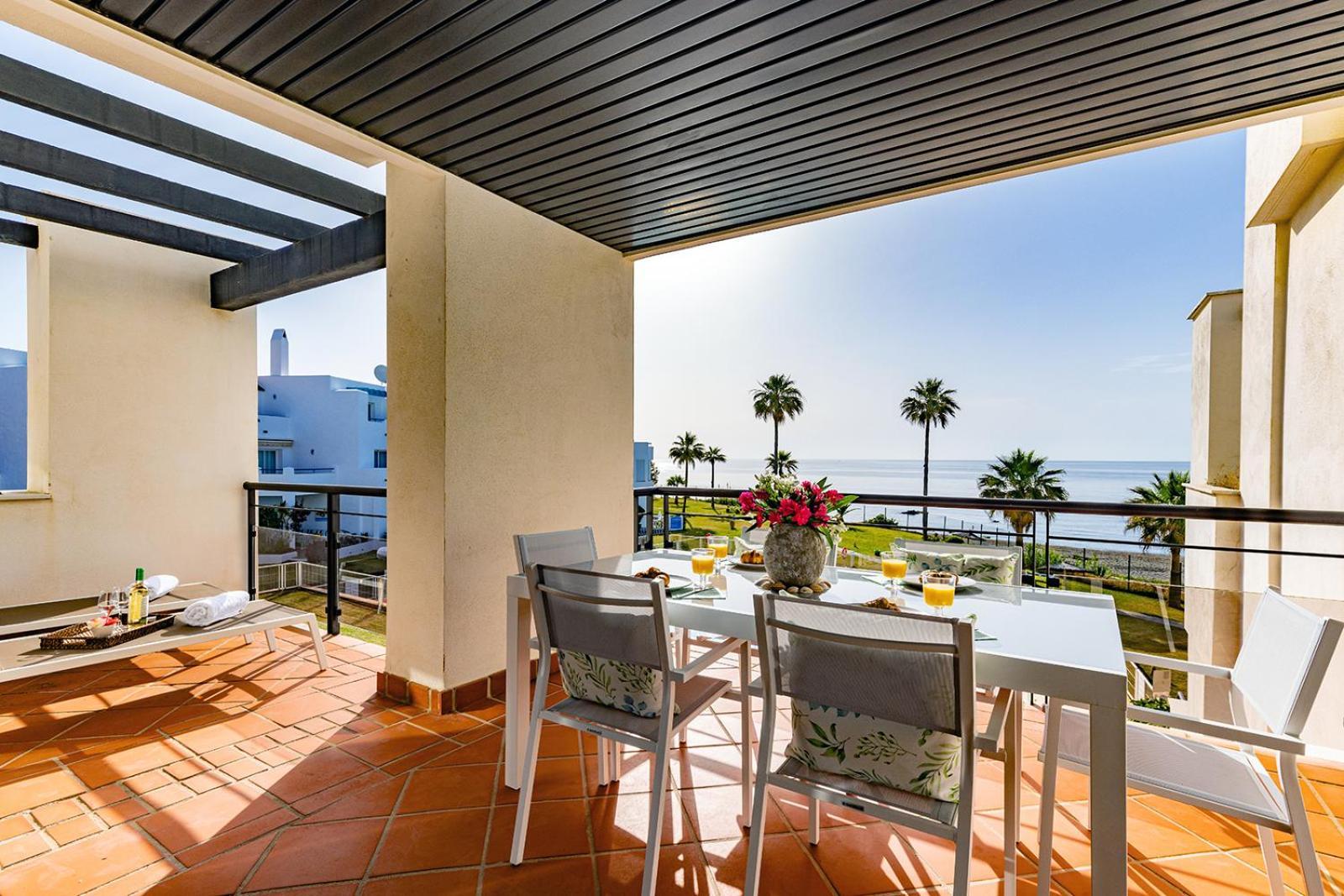 Sunrise Beach Front - Casares Del Mar Eksteriør billede